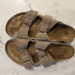 Birkenstock Arizona Taupe Suede Sandals size 42 (men’s 9, women’s 11)